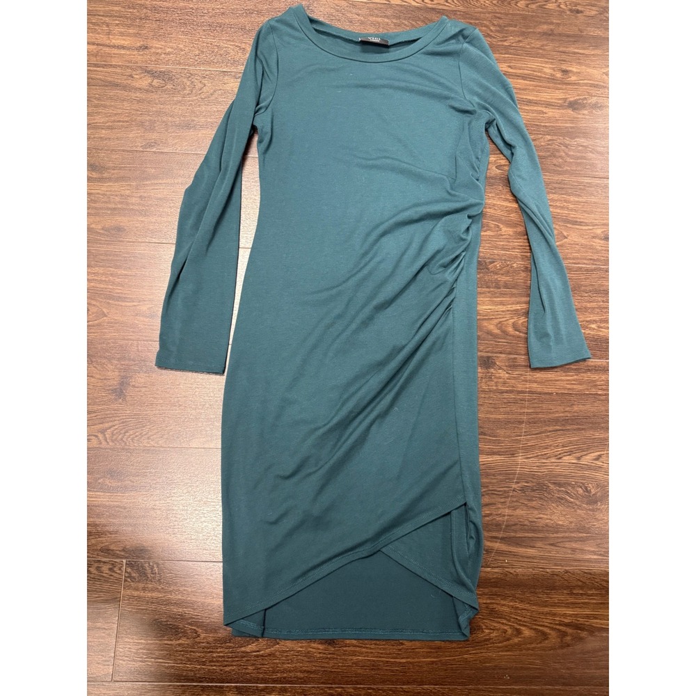 VICI Long Sleeve Side-Ruched Asymmetric Tulip Hem Dress – Dark Green (Medium)